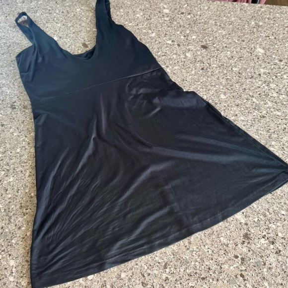 Varley l Dresses l Varley Morgan l Sleeveless Mini Tennis Dress l Size: M - Picture 3 of 16